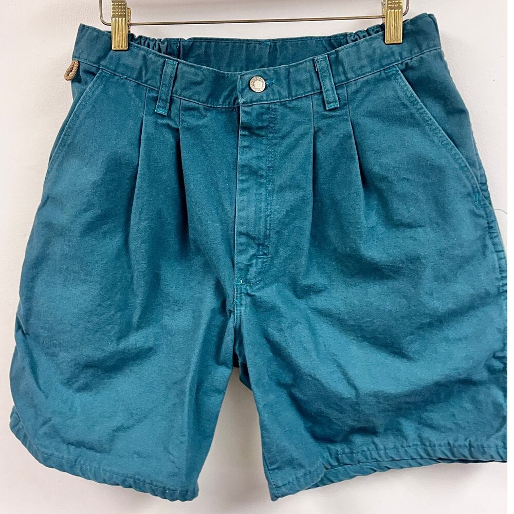 Vintage Men's Wranglers 100% cotton pleat front 5 in inseam 34 in waist